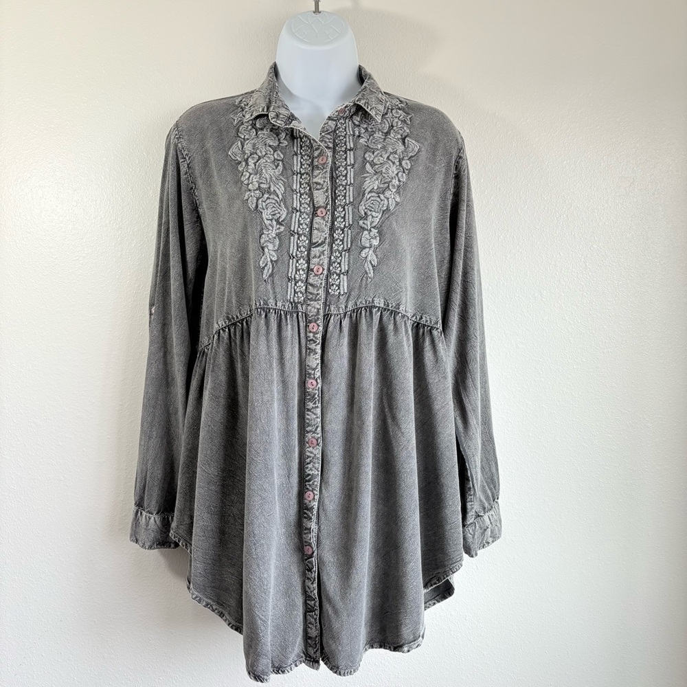 Chic Connection Boho Gray Embroidered Women's Long Sleeve Tunic Pheasant Top